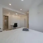 Apartment San Lazaro