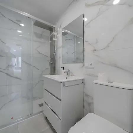 San Lazaro Apartment *