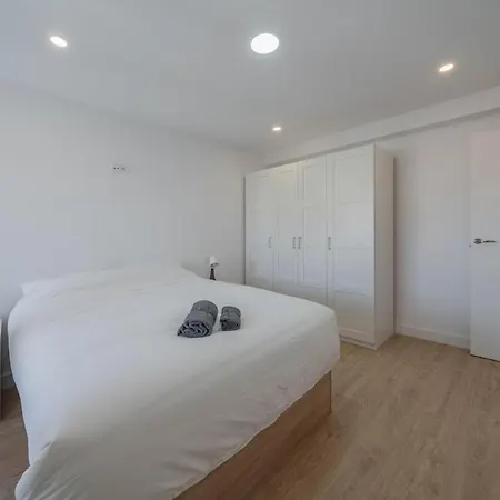 San Lazaro 아파트